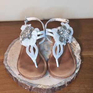 Not Rated Silvery Thong Sandals with Floral Detailed Beaded Embellishments